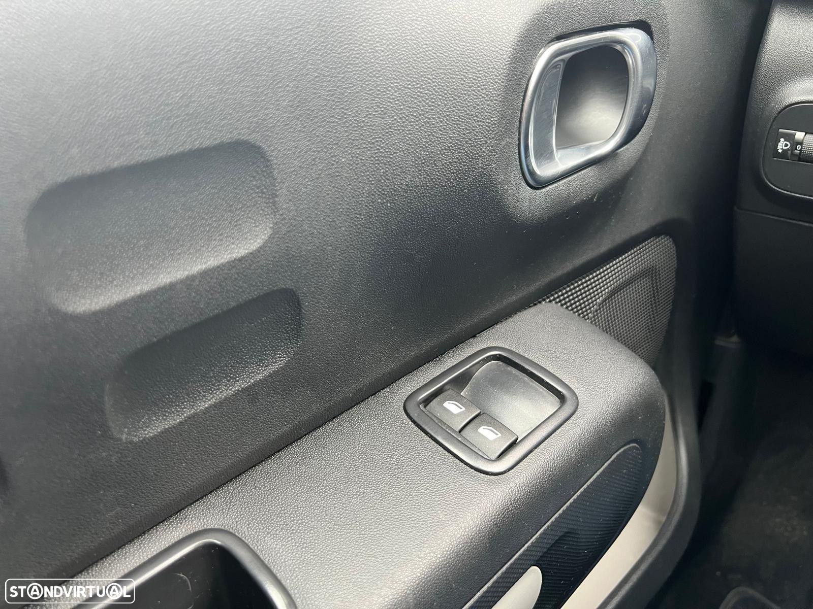 Citroën C3 1.2 PureTech Feel - 21