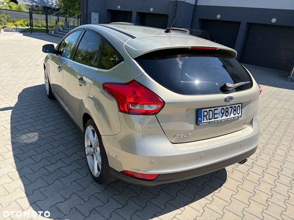 Ford Focus - 11