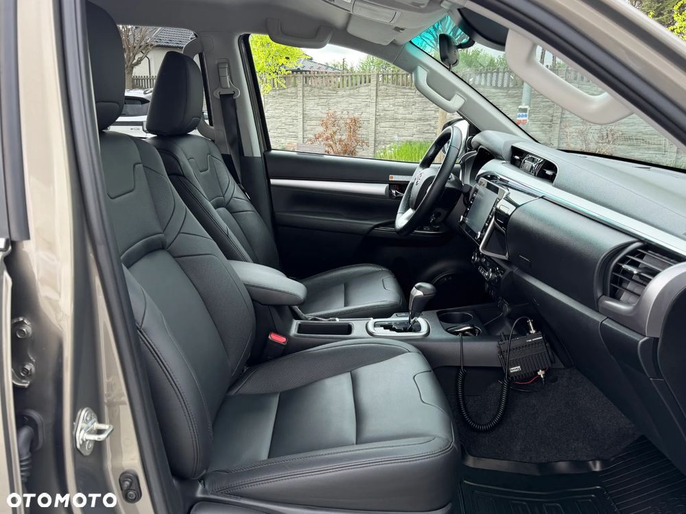 Toyota Hilux 2.8 D-4D Double Cab Invincible 4x4 - 22