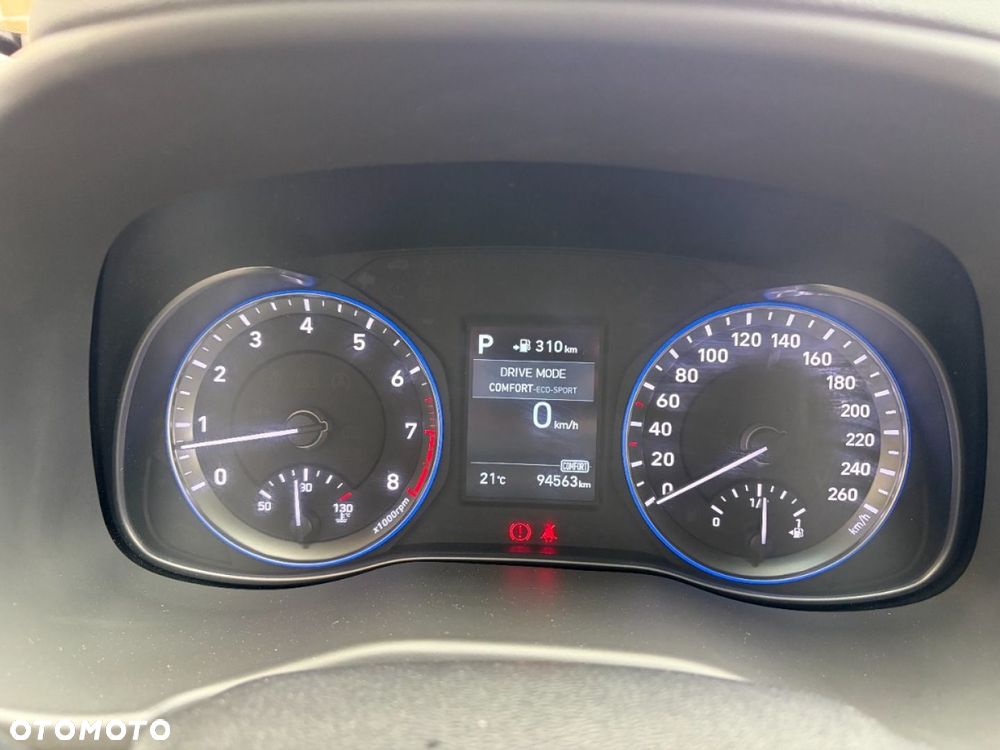 Hyundai Kona 1.6 T-GDI DCT 4WD Premium - 12