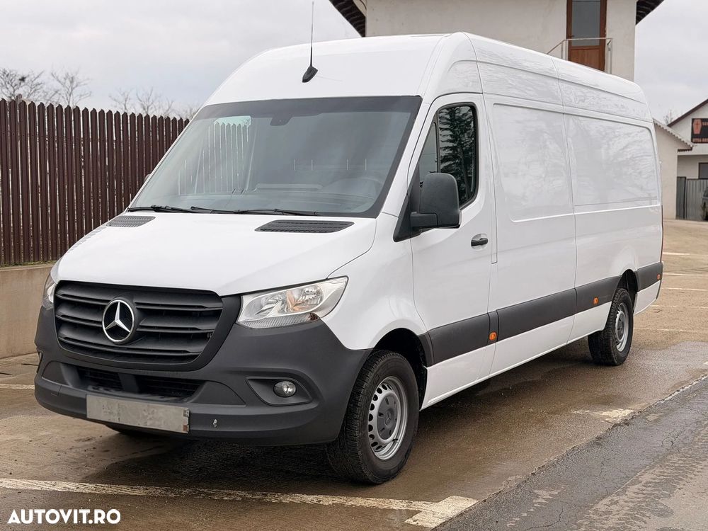 Mercedes-Benz Sprinter - 2
