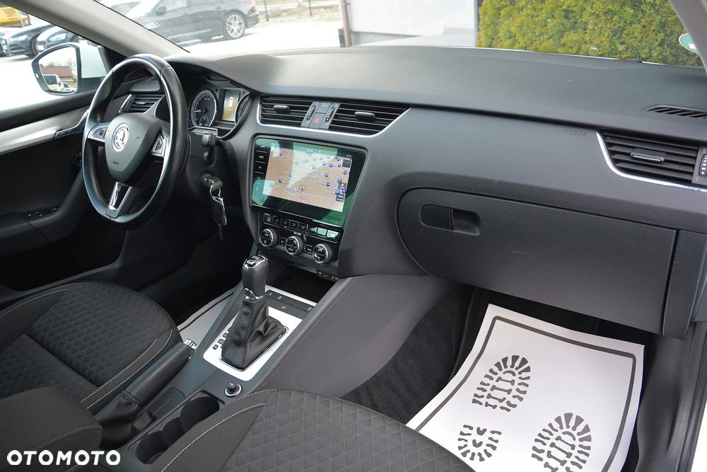 Skoda Octavia 2.0 TDI 4x4 DSG Ambition - 18