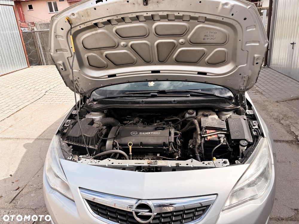 Opel Astra 1.6 Sport - 12