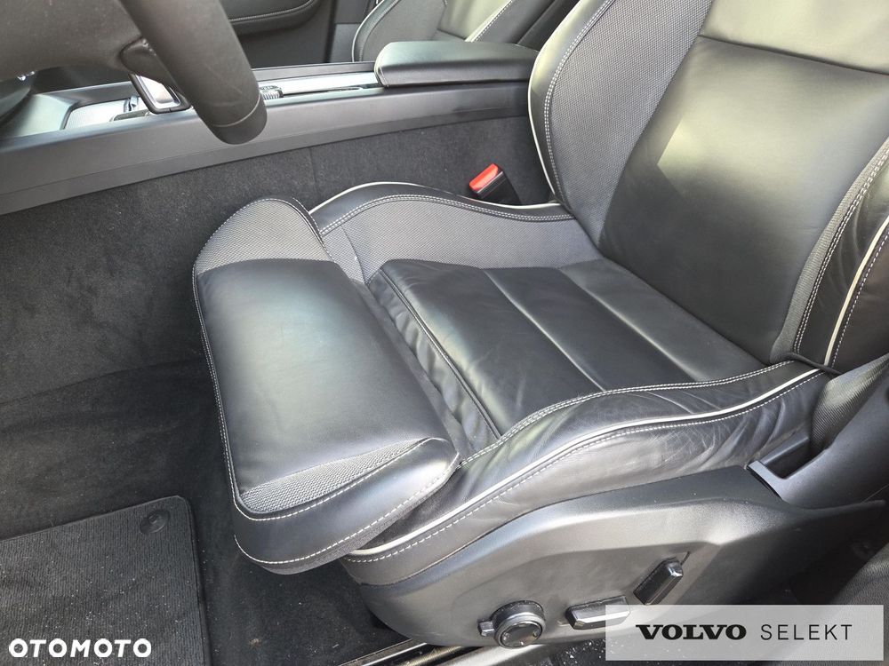Volvo XC 60 B5 D AWD Geartronic RDesign - 25