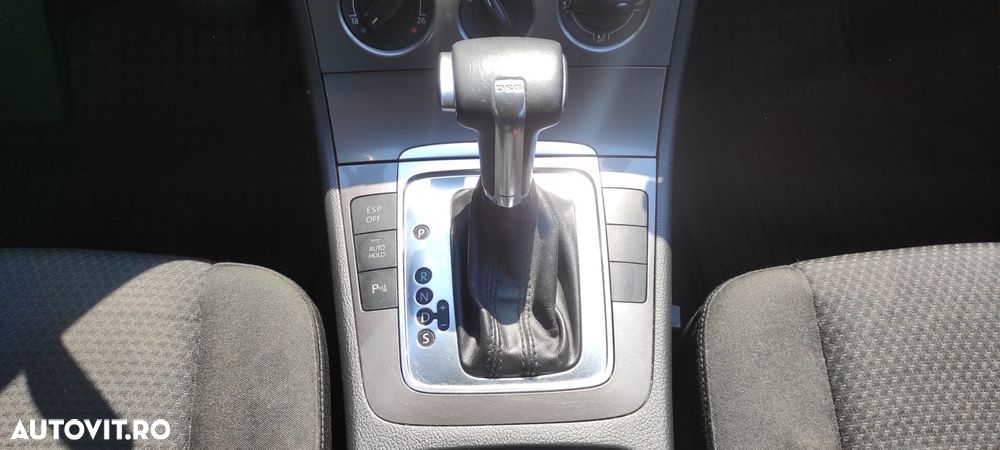 Volkswagen Passat 2.0 TDI Comfortline DPF DSG - 19