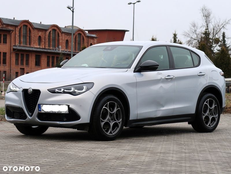 Alfa Romeo Stelvio 2.0 Turbo Sprint Q4 - 10