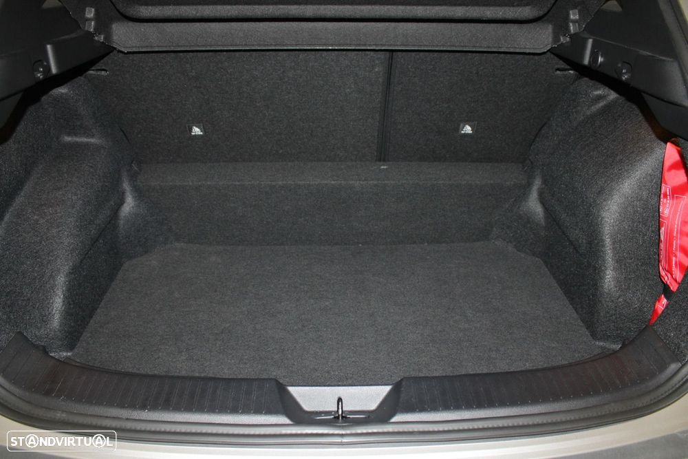 Nissan Qashqai 1.3 DIG-T N-Connecta - 30