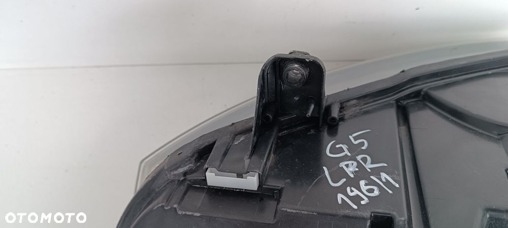 VW GOLF 5 V 1EG247007-02LAMPA PRAWA PRZÓD PRZEDNIA EU - 11