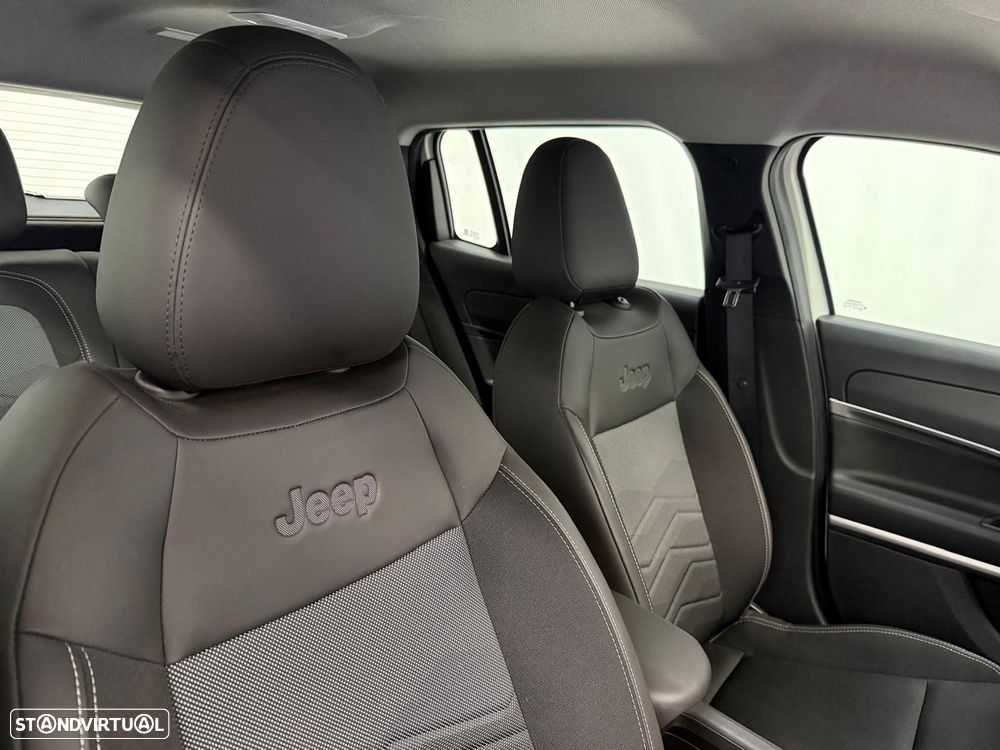 Jeep Avenger 1.2 GSE T3 Altitude - 19