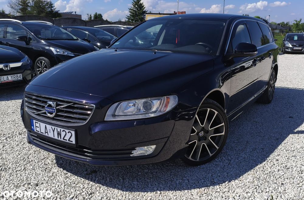 Volvo V70 D2 Momentum - 25
