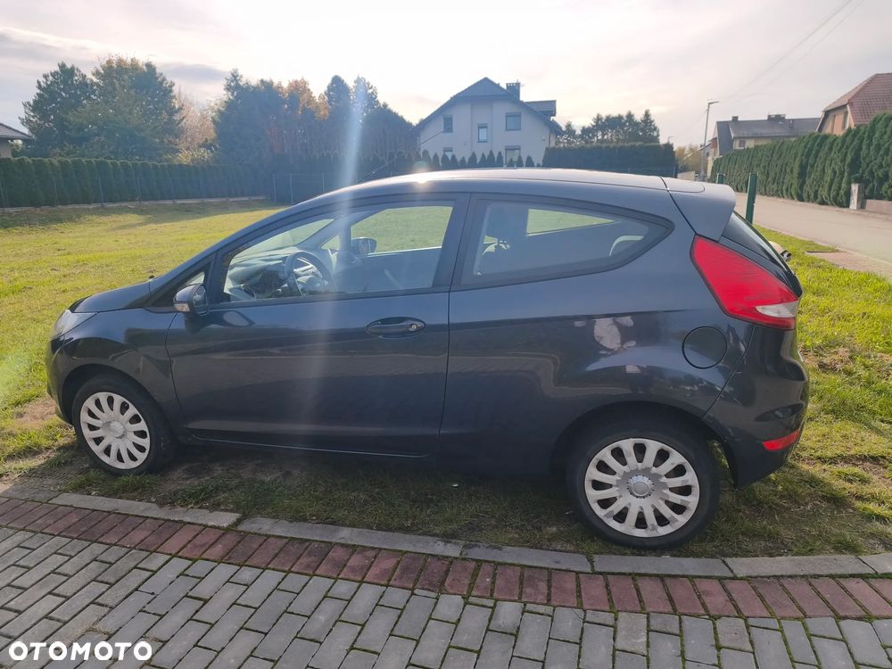 Ford Fiesta - 2