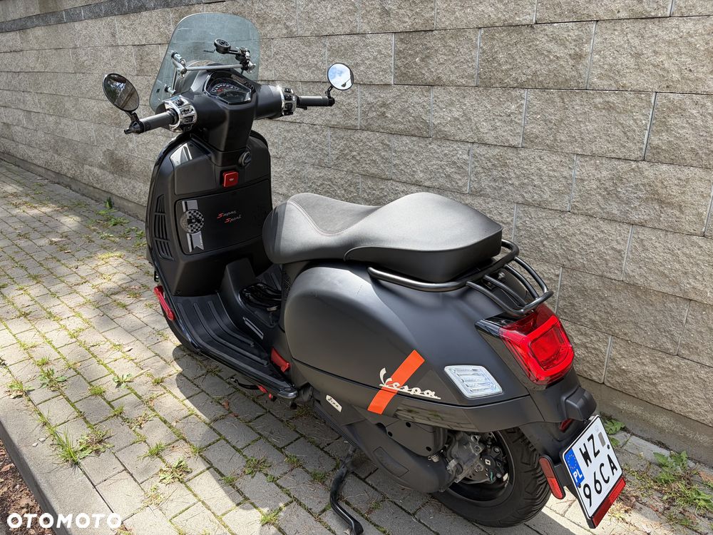 Vespa GTS - 8