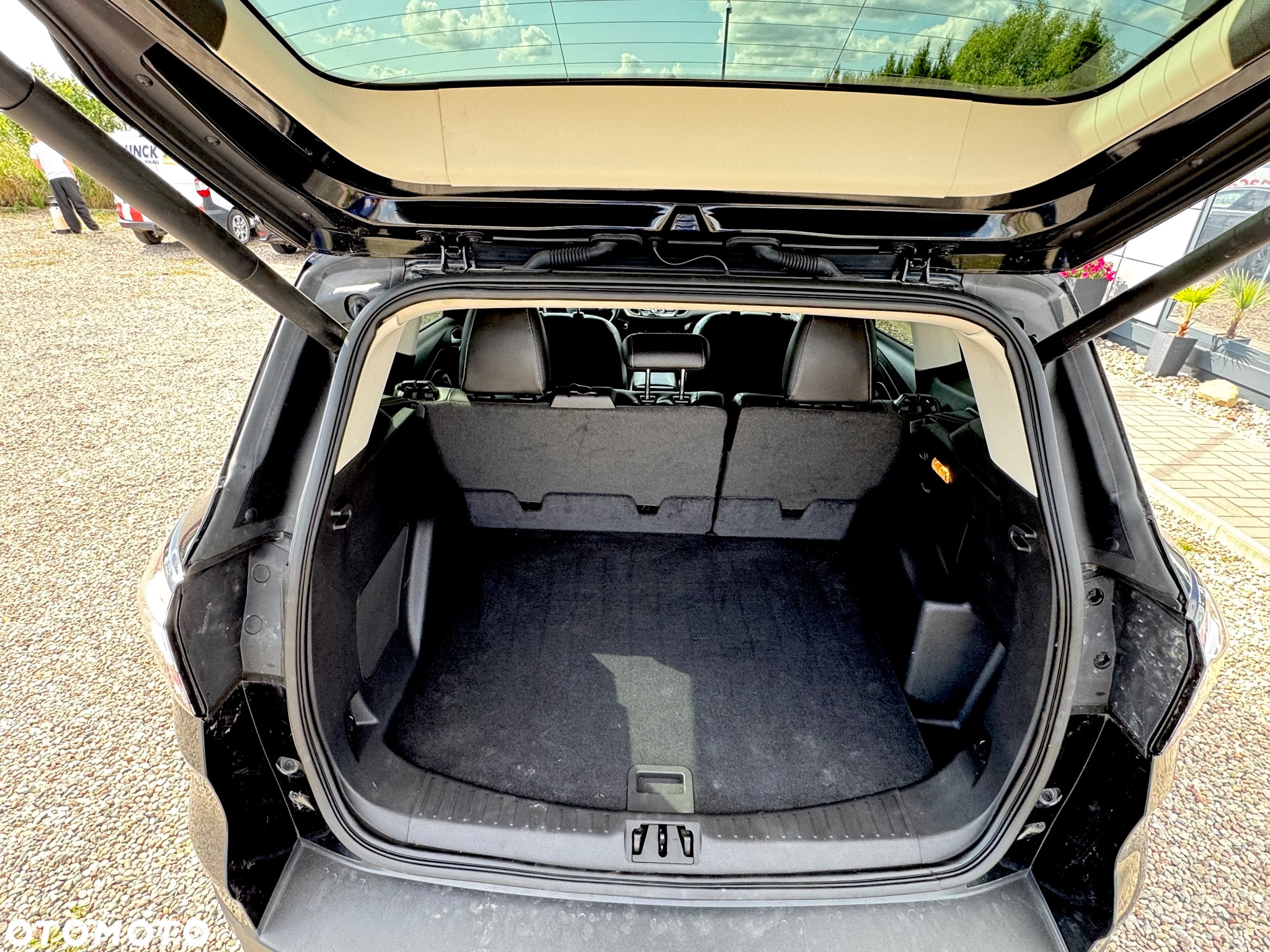 Ford Escape 2.0 EcoBoost AWD Titanium - 36