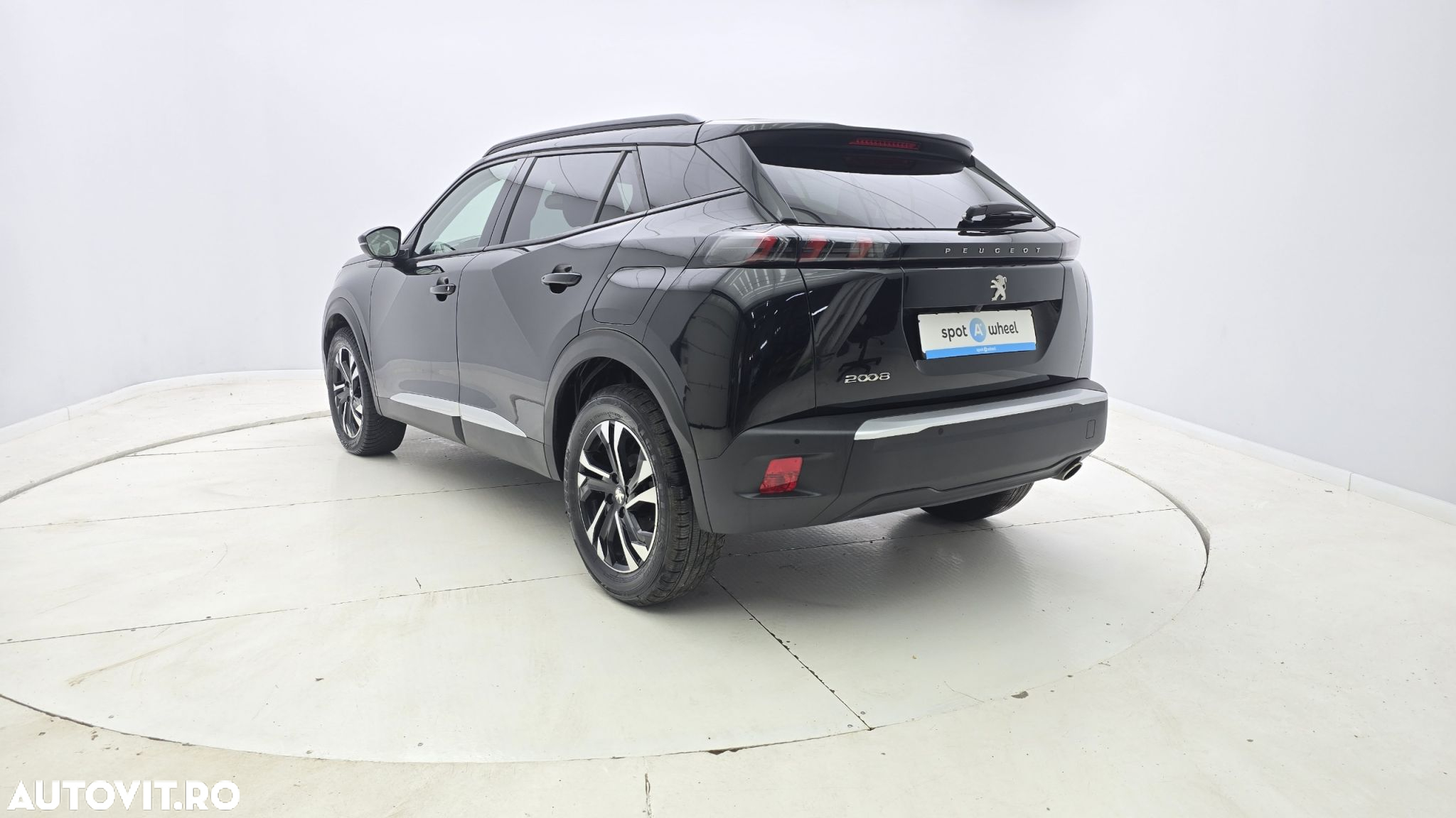 Peugeot 2008 - 9