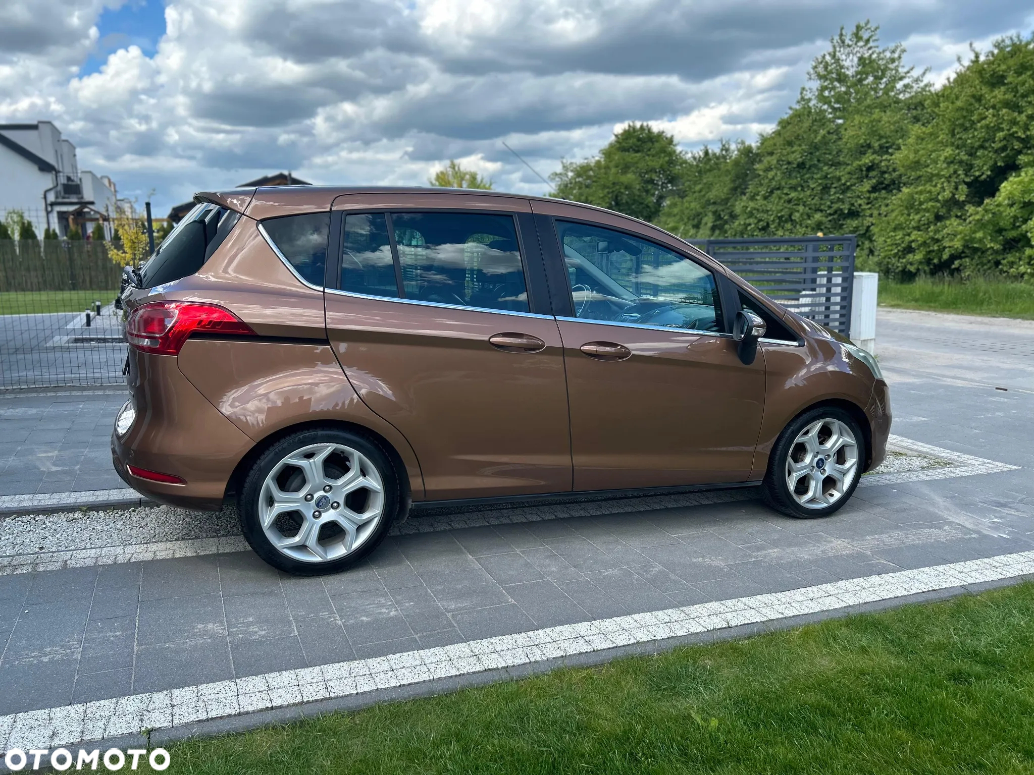 Ford B-MAX 1.6 TDCi Titanium X - 4