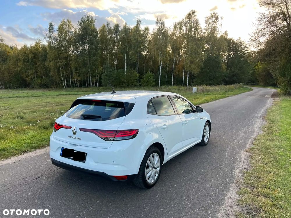 Renault Megane 1.5 Blue dCi Intens - 12