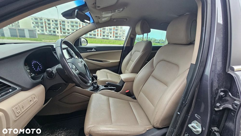 Hyundai Tucson blue 1.6 GDi 2WD Navi - 39