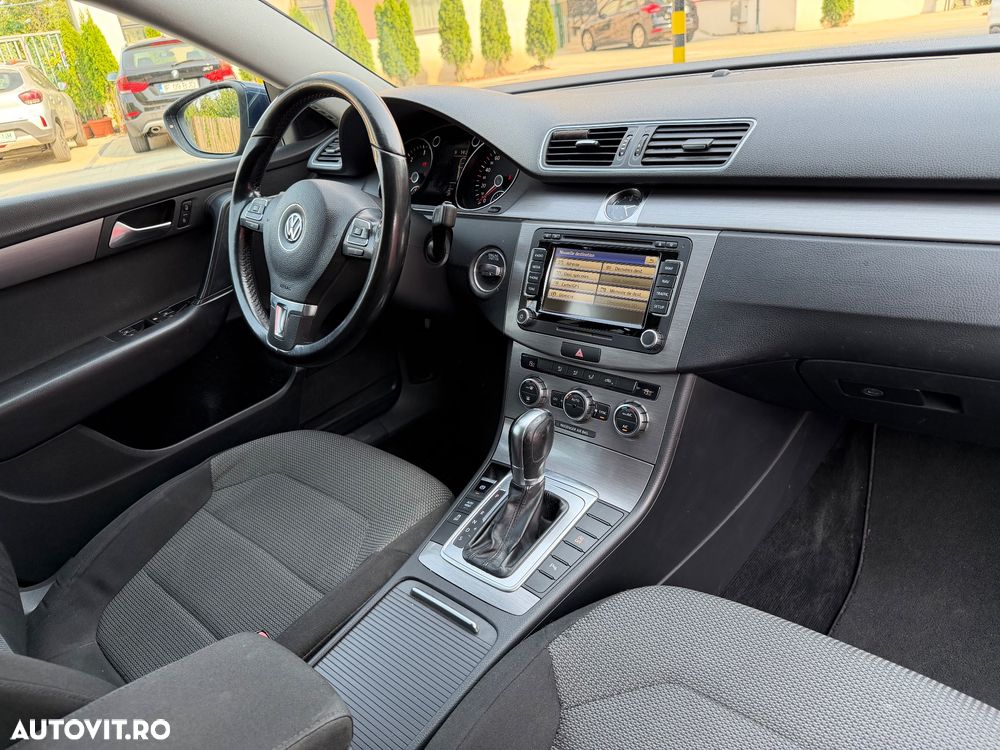 Volkswagen Passat 1.6 TDI BlueMotion Technology DSG Comfortline - 9
