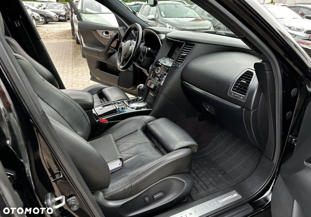Infiniti FX - 24