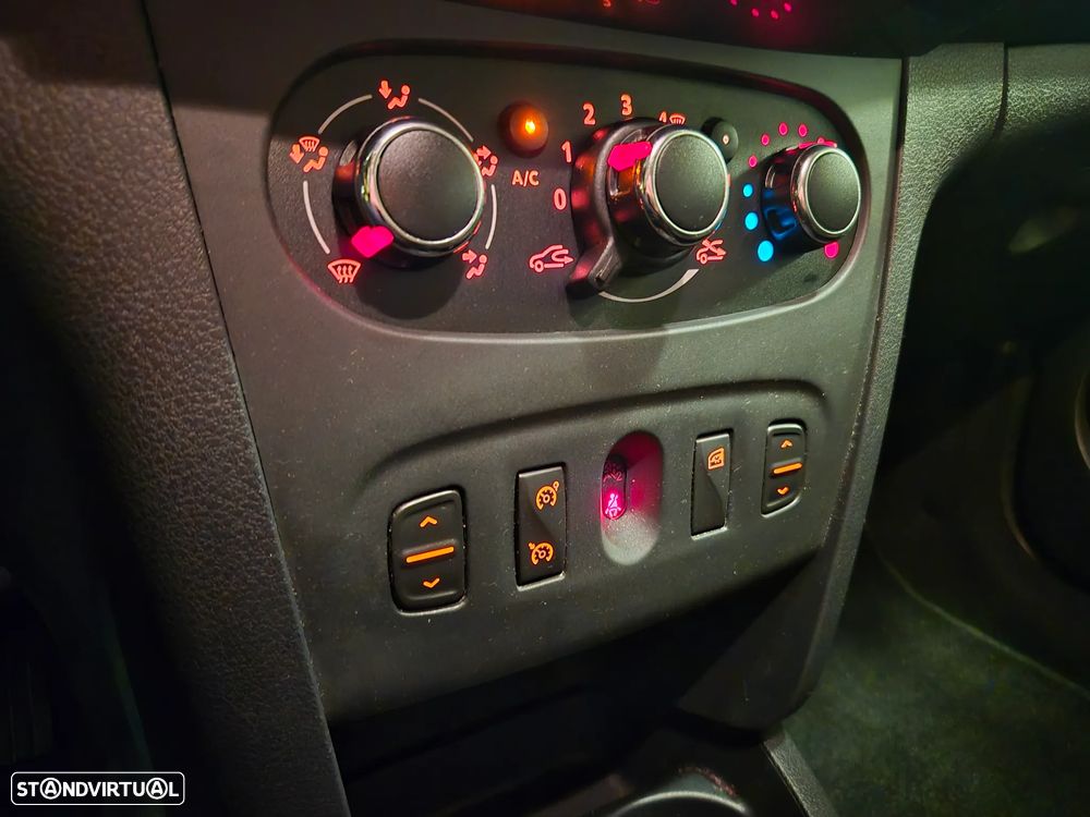 Dacia Sandero 0.9 TCe Stepway - 16