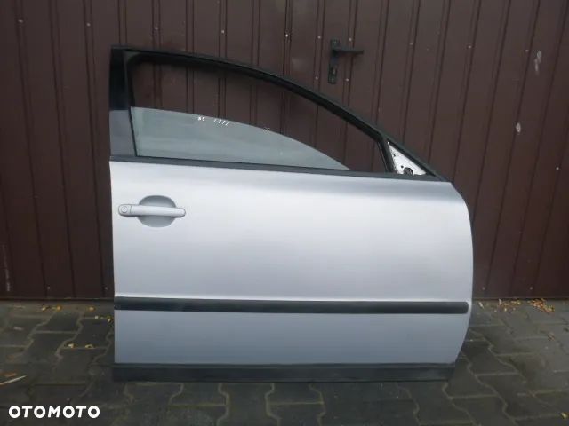 DRZWI PRAWY PRZÓD PRAWE PRZEDNIE KOMPLETNE VOLKSWAGEN PASSAT B5 96-00 KOLOR LB7Z - 1