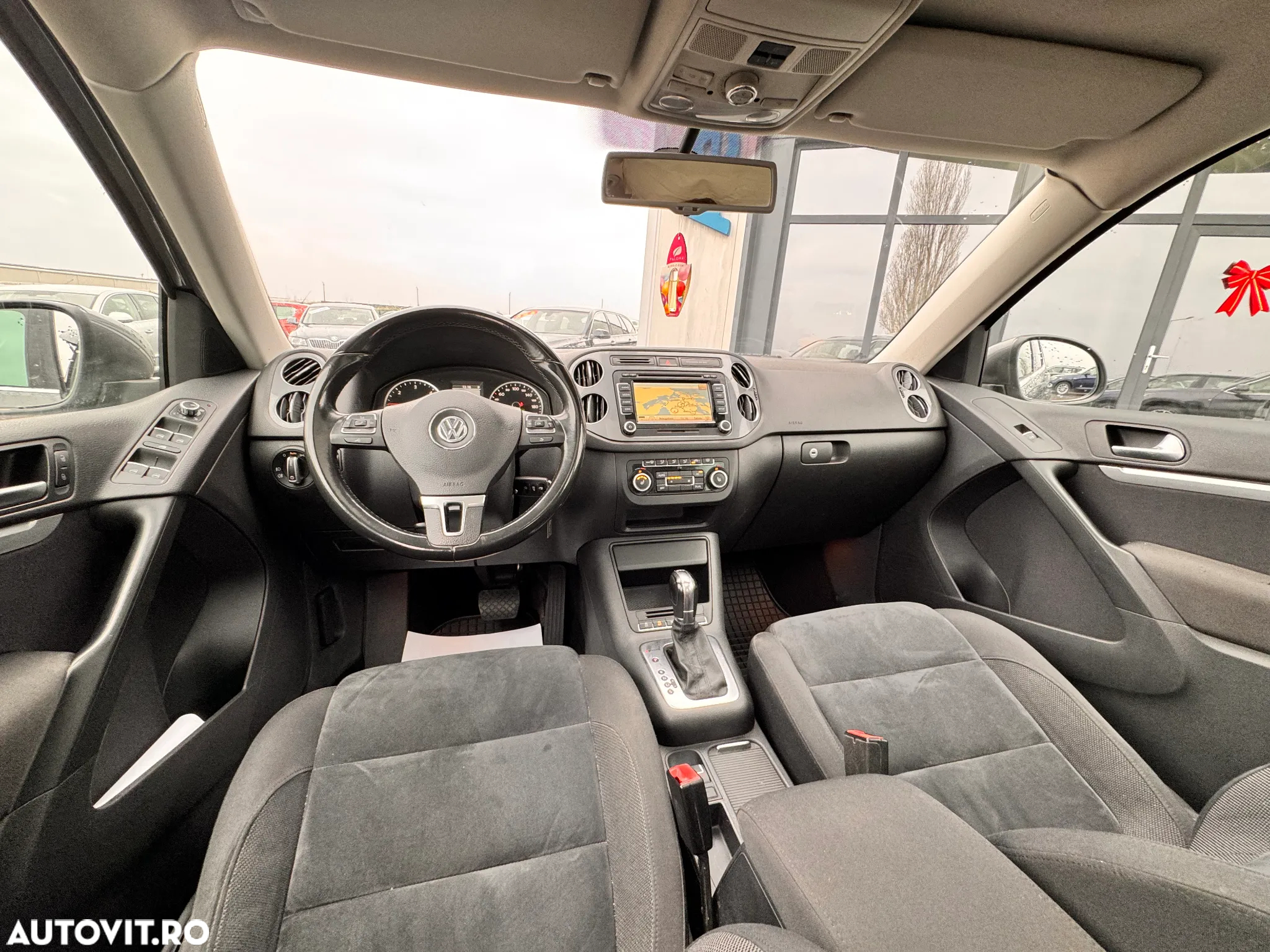 Volkswagen Tiguan - 24