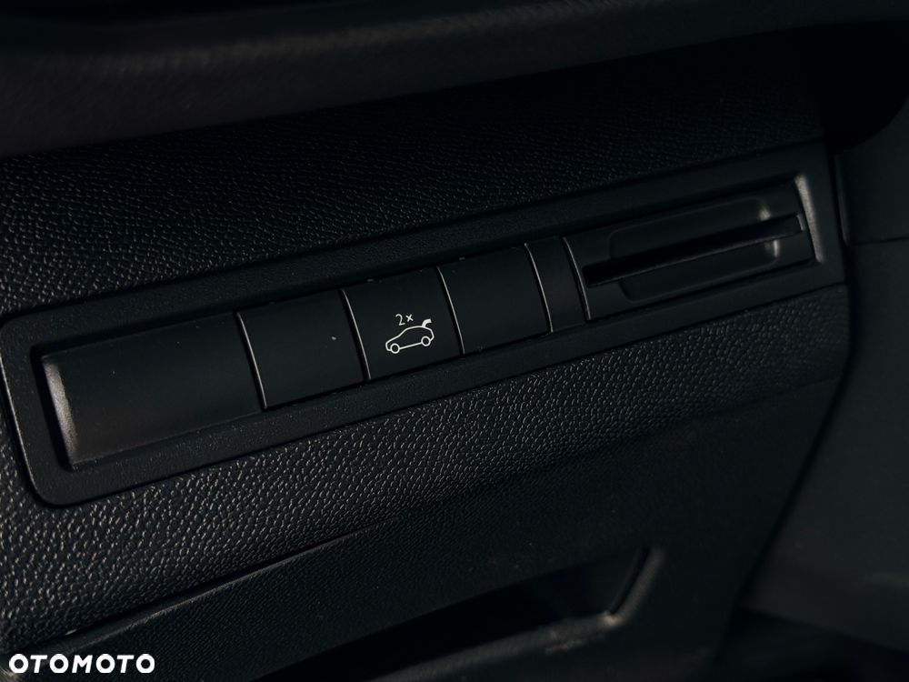Peugeot 3008 - 11