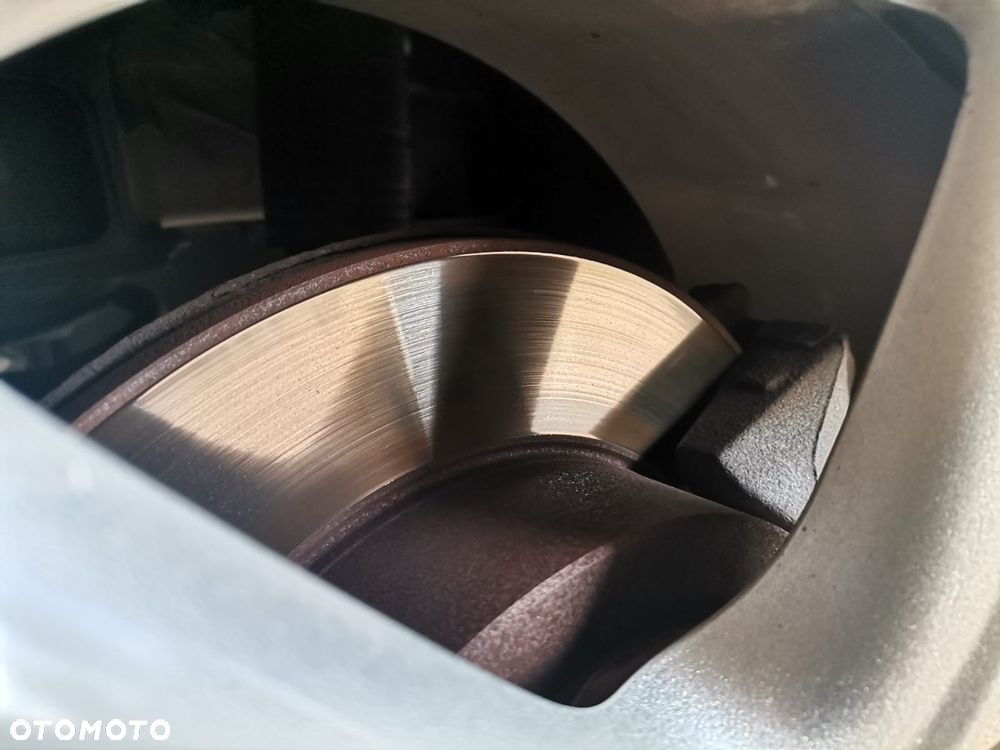 Toyota Verso 1.8 Multidrive Edition - 21