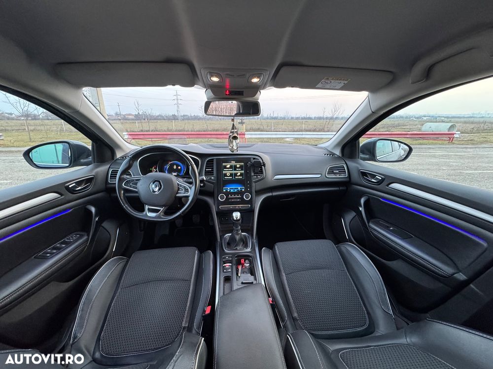 Renault Megane ENERGY dCi 110 Start & Stop Bose Edition - 5