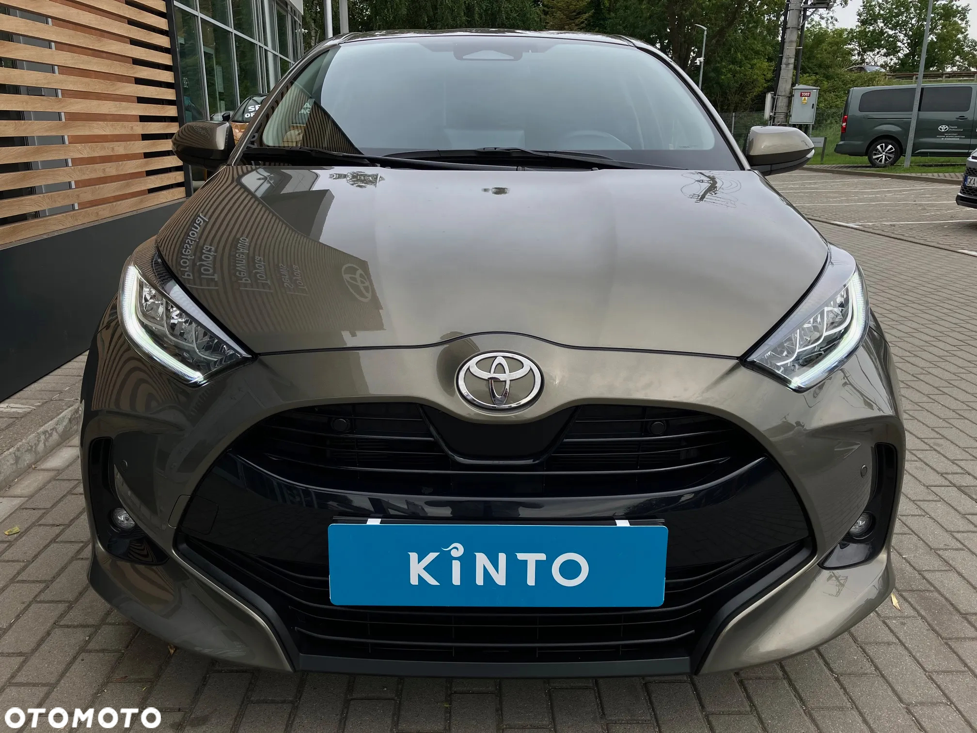 Toyota Yaris Hybrid 1.5 Style - 14