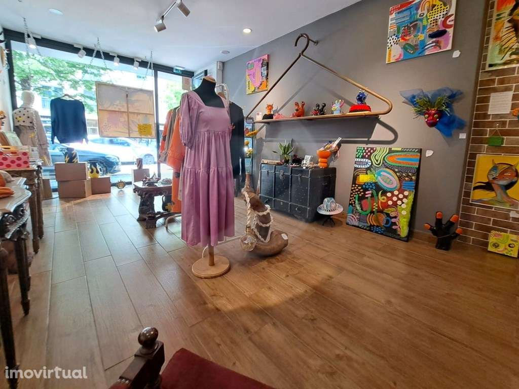 Loja no Centro de Vila Nova de Famalicão - Grande imagem: 2/25