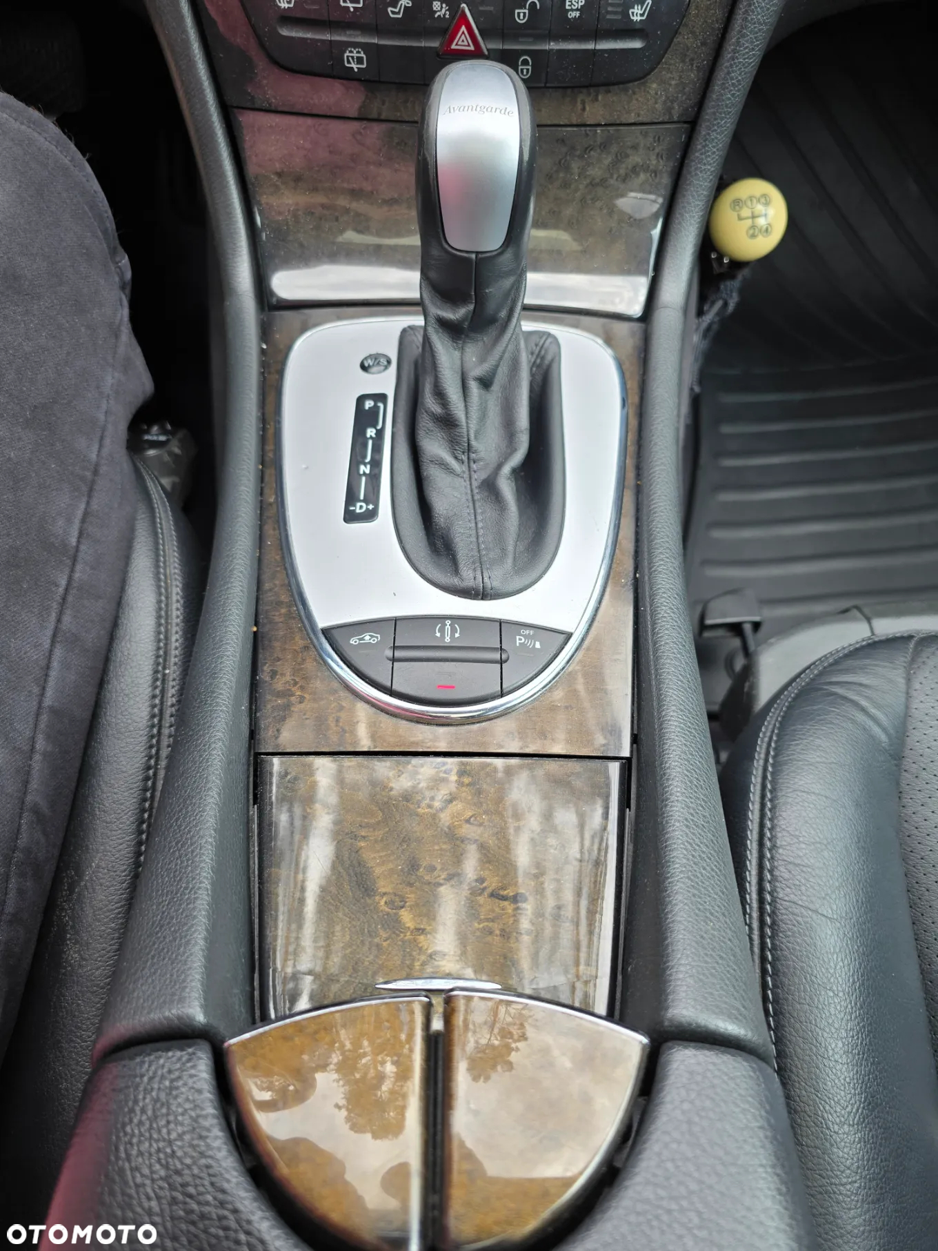Mercedes-Benz Klasa E 320 T Avantgarde - 15