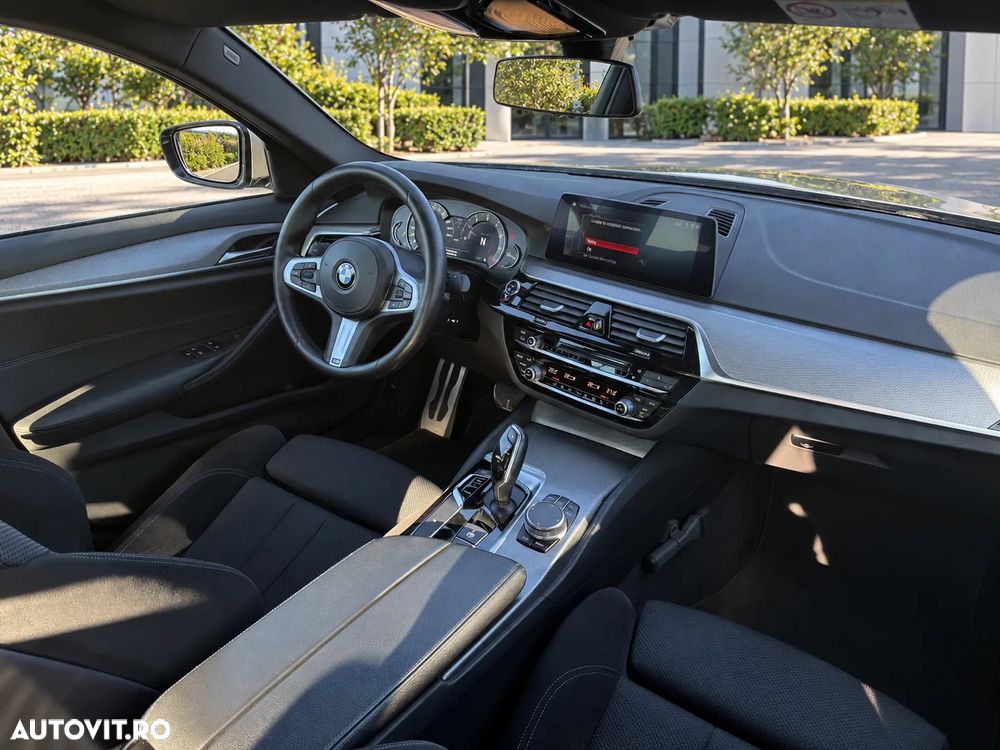 BMW Seria 5 520i AT MHEV - 9