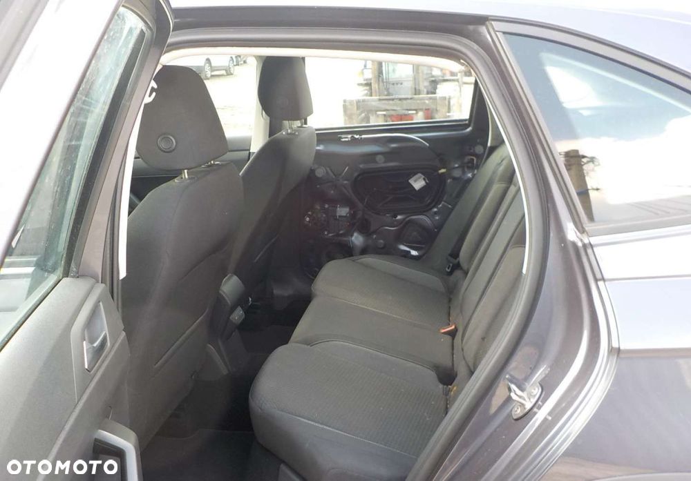 Volkswagen Taigo - 18