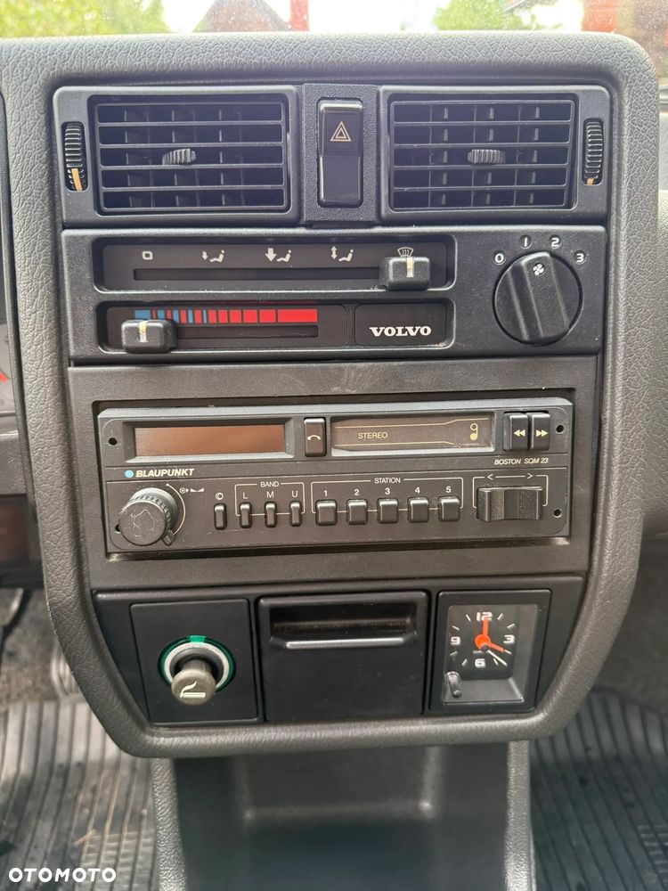 Volvo Seria 300 - 8
