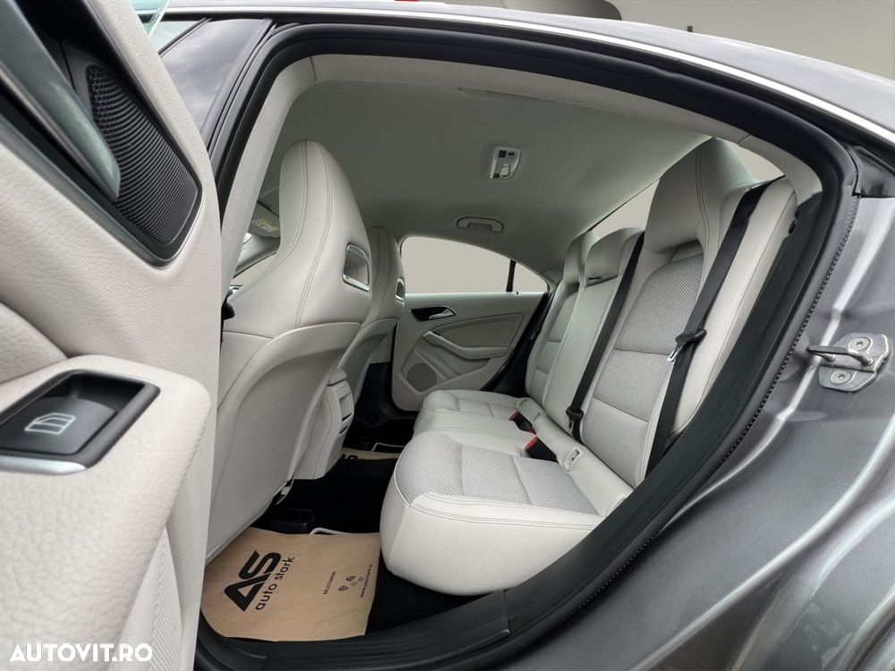 Mercedes-Benz CLA 200 d 7G-DCT Urban - 15
