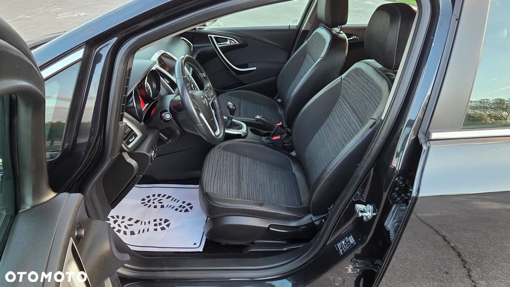 Opel Astra 1.6 Sport - 22