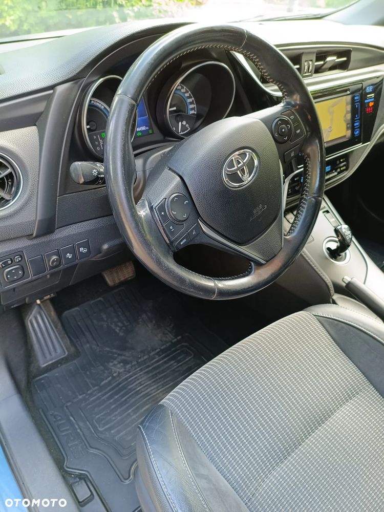 Toyota Auris - 14