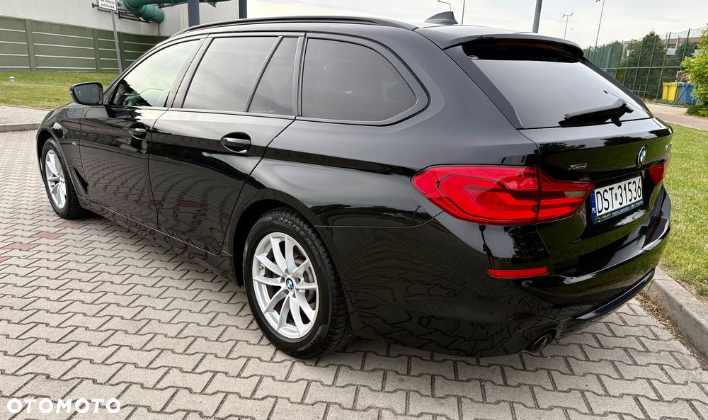 BMW Seria 5 520d xDrive Luxury Line sport - 26