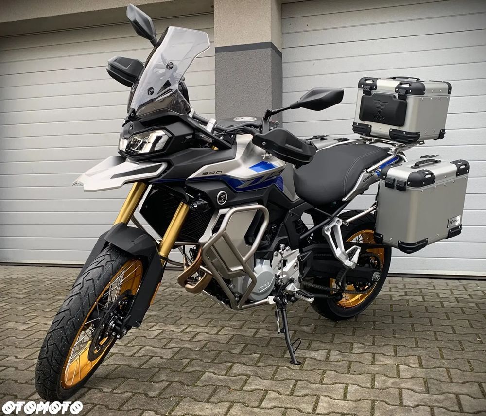 VOGE 900DSX - 13