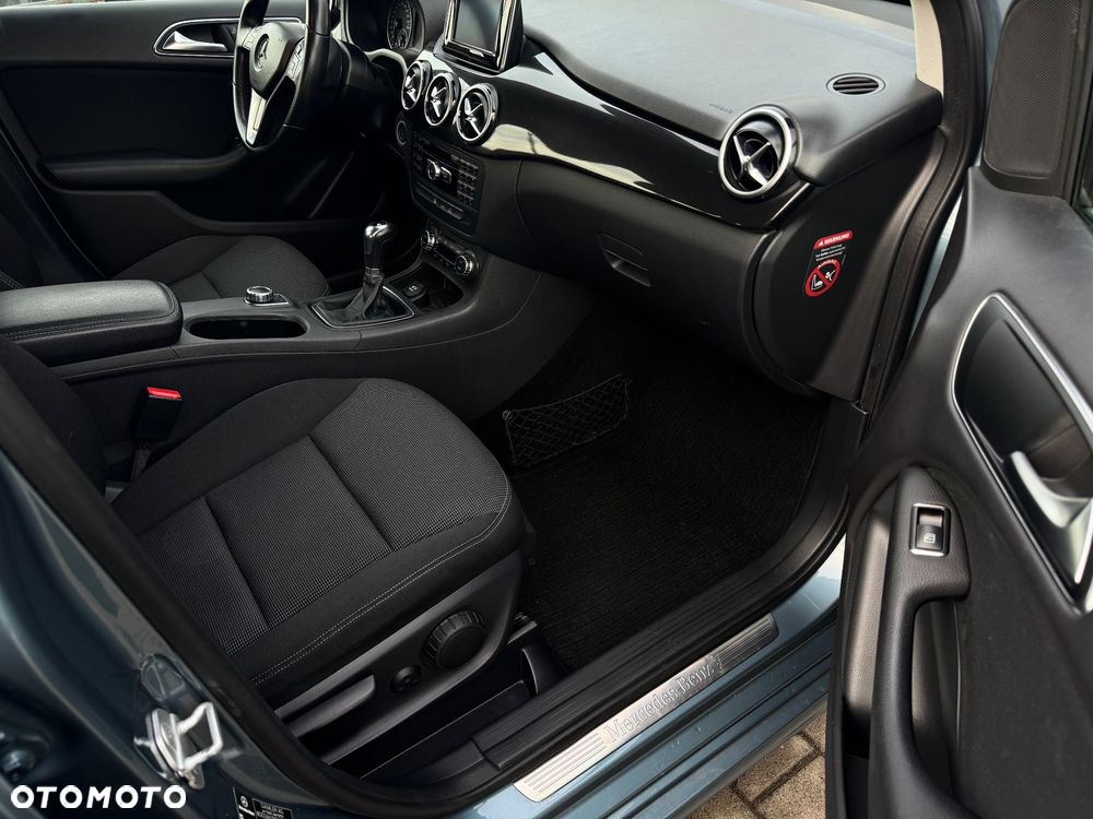 Mercedes-Benz Klasa B 180 CDI (BlueEFFICIENCY) - 26