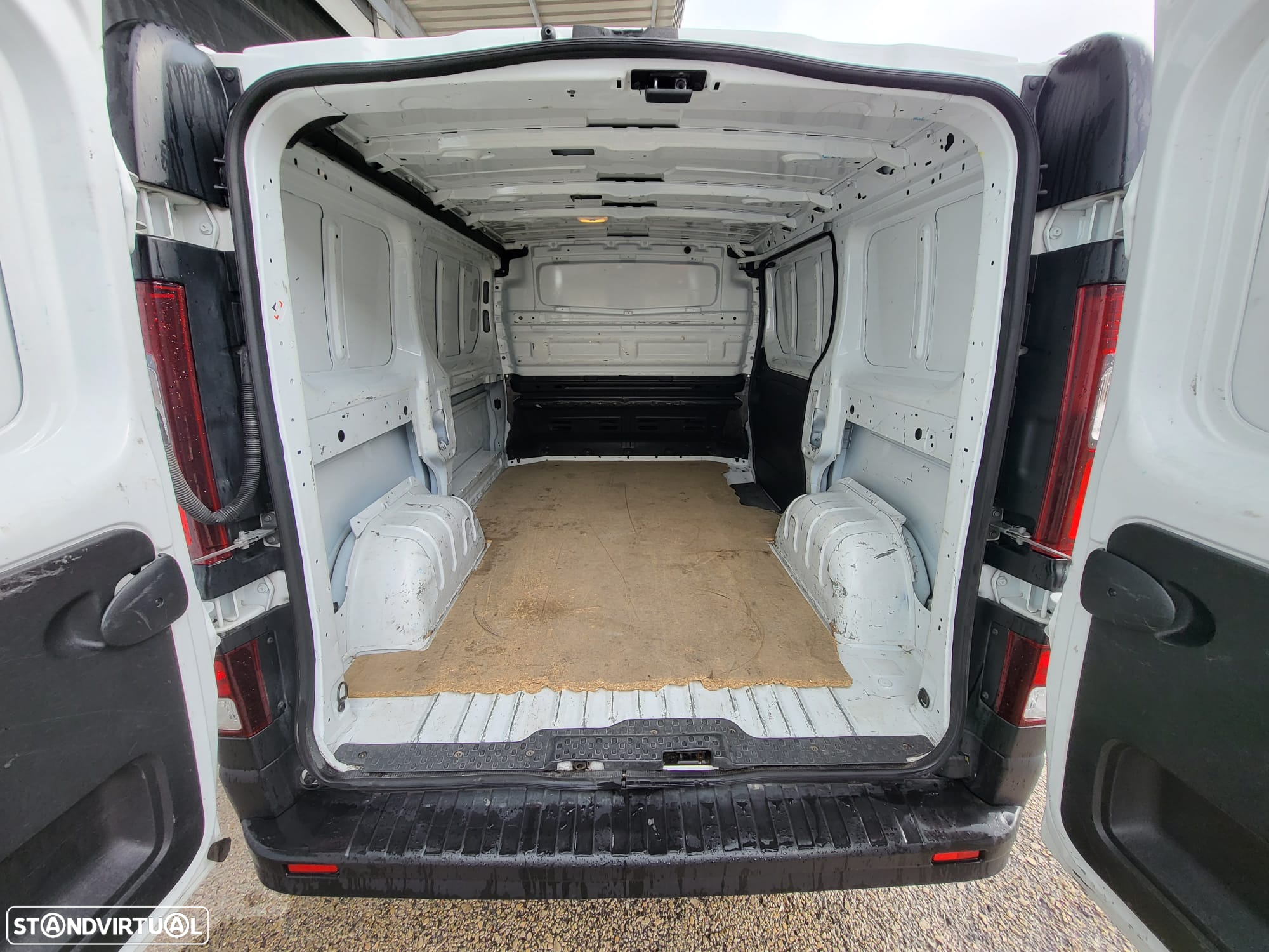Opel Vivaro 1.6CDTI 120cv L1H1 - 5