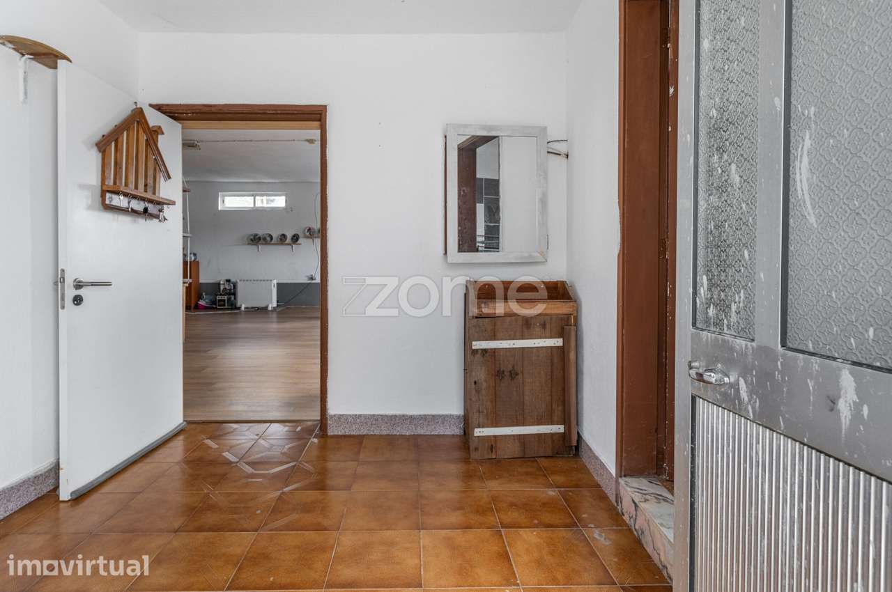 TERRENO COM 4.441 M² E ARMAZÉM | SÃO PEDRO DA COVA | GONDOMAR - Grande imagem: 5/21