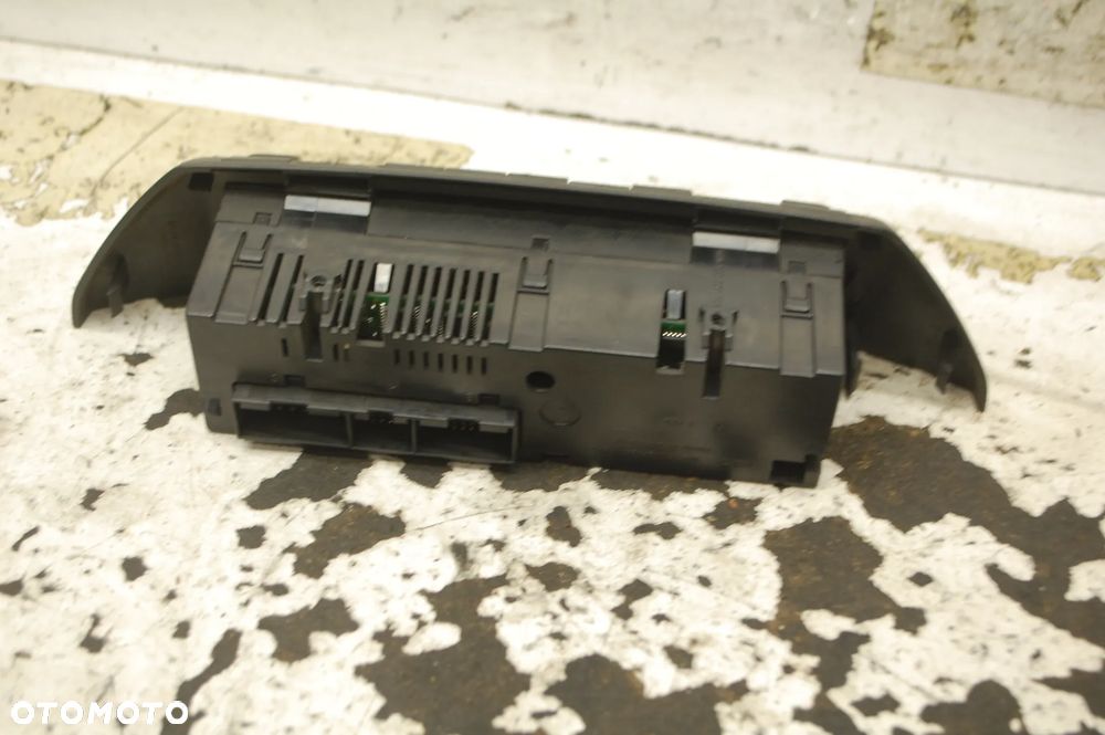 PRZEŁĄCZNIK PANEL KLIMATRONIC 6Q0907044A VW POLO IV 9N - 2