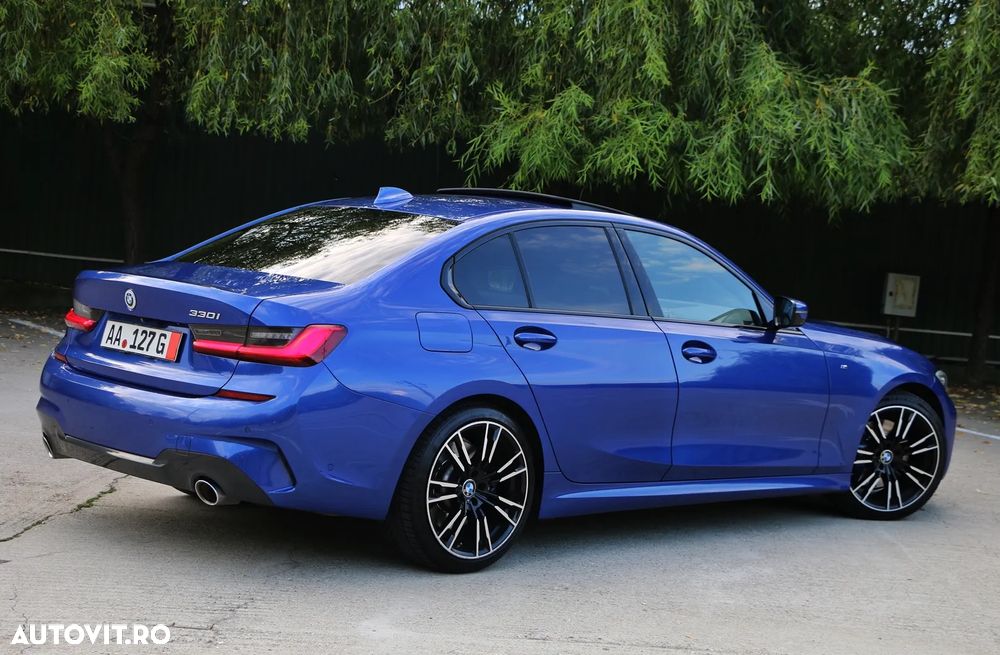 BMW Seria 3 330i Aut. M Sport - 20