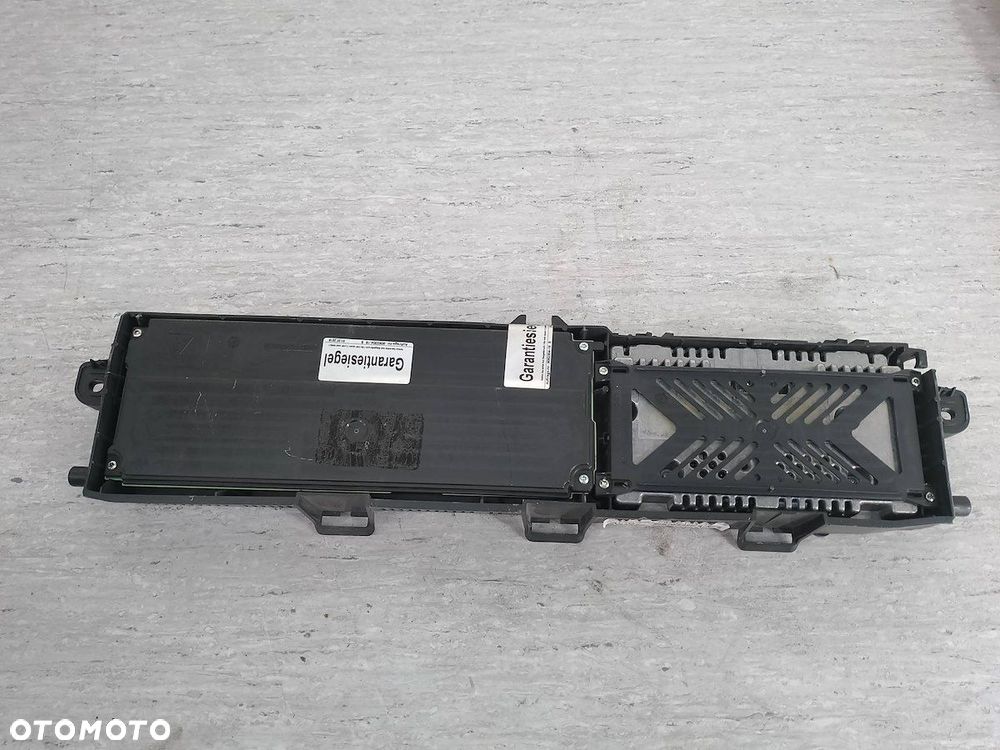 LICZNIK RENAULT SCENIC II P8200113294  21670482-5   21670483-8 2.0 16V - 3