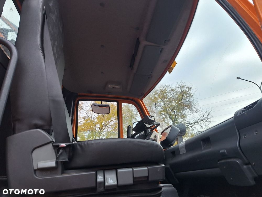 Versalift Unimog U400 4X4+ Stratos B30 24 Valn + Shmidt Kl V32 - 31