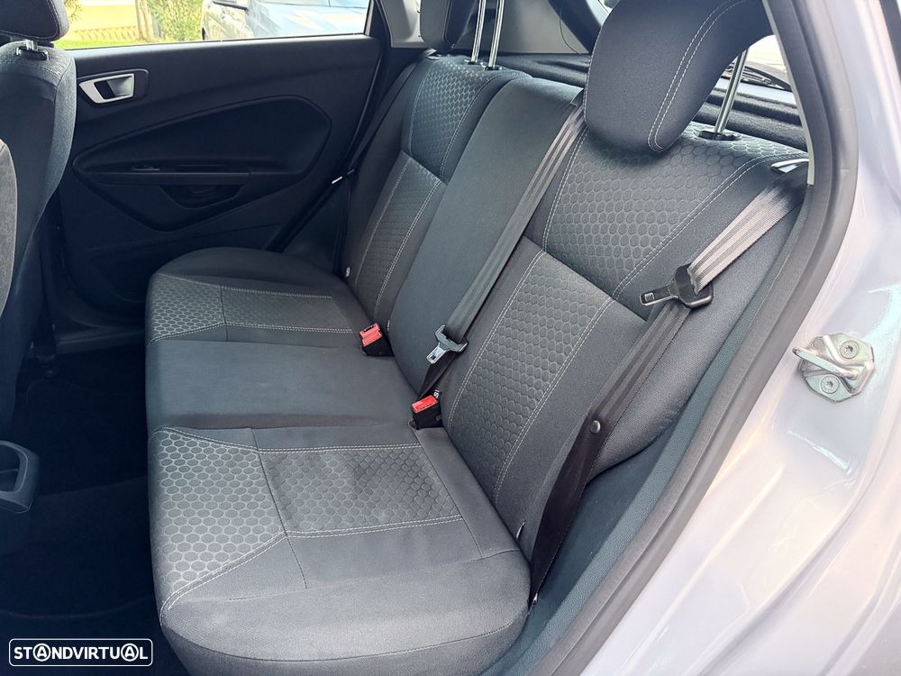 Ford Fiesta 1.4 TDCi Titanium - 12