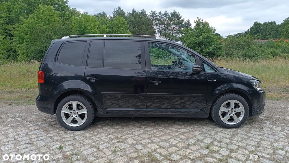 Volkswagen Touran - 5