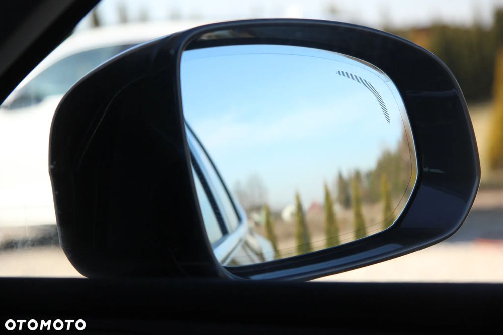 Volvo XC 60 B5 B AWD Plus Black Edition - 39